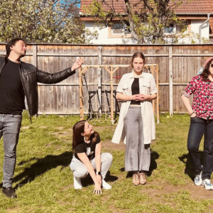 La ce te ajută teatrul, improvizația și abilitățile de comunicare?